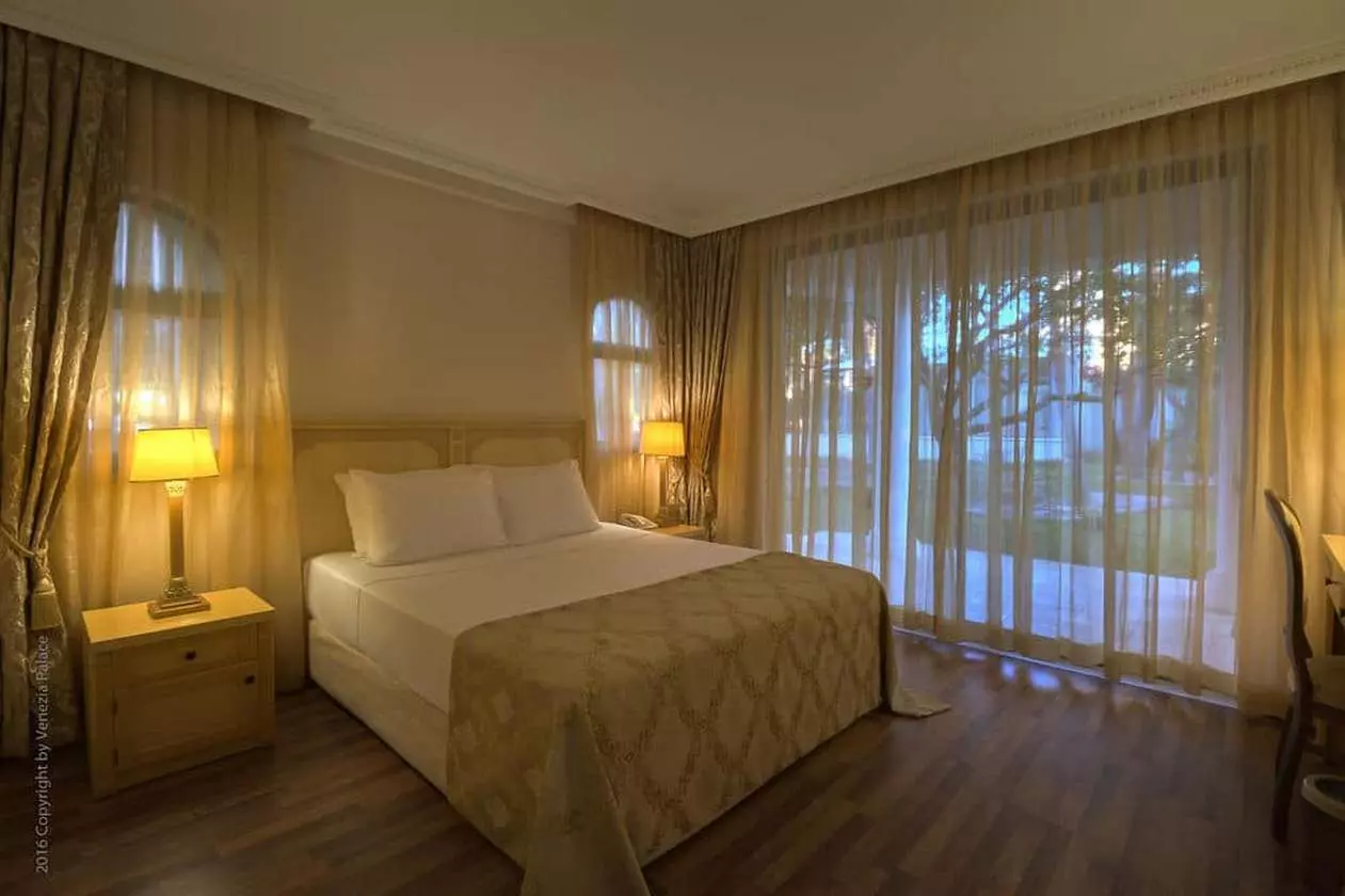 VENEZIAPALACE_SHABAVIZ (29).jpg